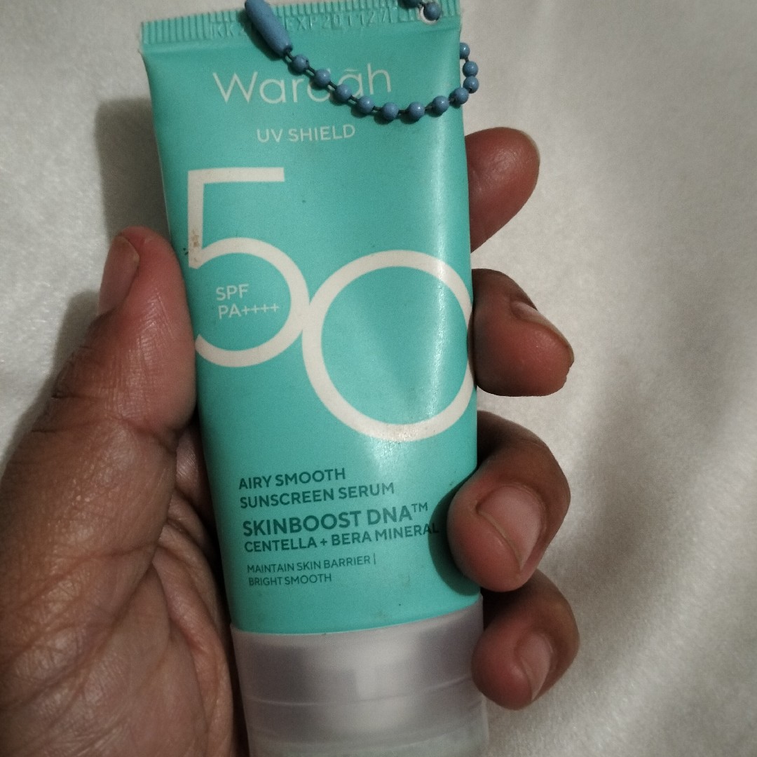 UV Shield Airy Smooth Sunscreen Serum SPF 50 PA++++ imgfdn-9e6c15be-2306-4713-b899-648c5ddced1b