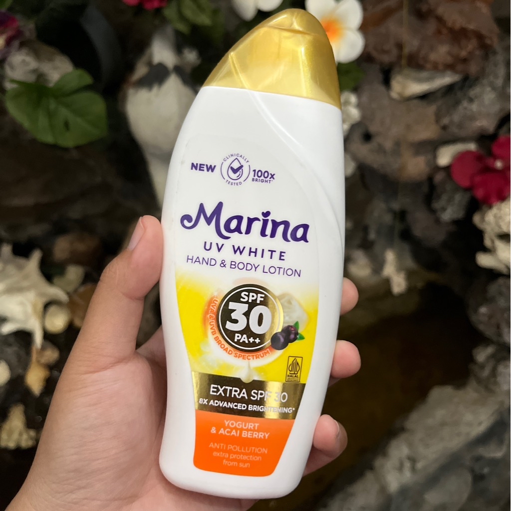 UV White Extra SPF 30 Lotion imgfdn-31d38ab4-5db5-4b01-9ed5-20a699eb481e