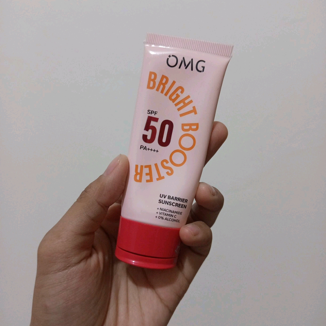 Bright Booster UV Barrier Sunscreen SPF 50 PA++++ imgfdn-aa81d8cd-ba79-4404-9126-cd0549a115d6