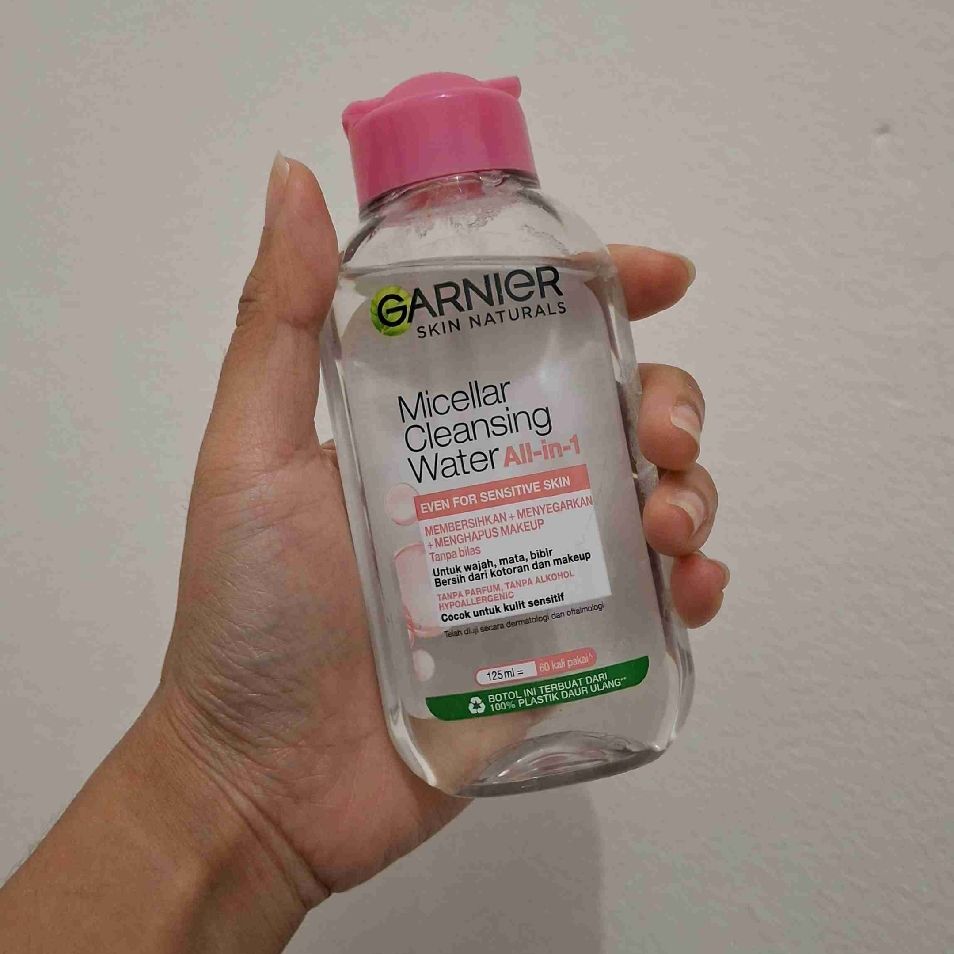 Micellar Cleansing Water All-in-1 - For Oily, Acne-Prone Skin imgfdn-00f1a1ca-138b-4e24-ba6b-ec38dc02b0ad