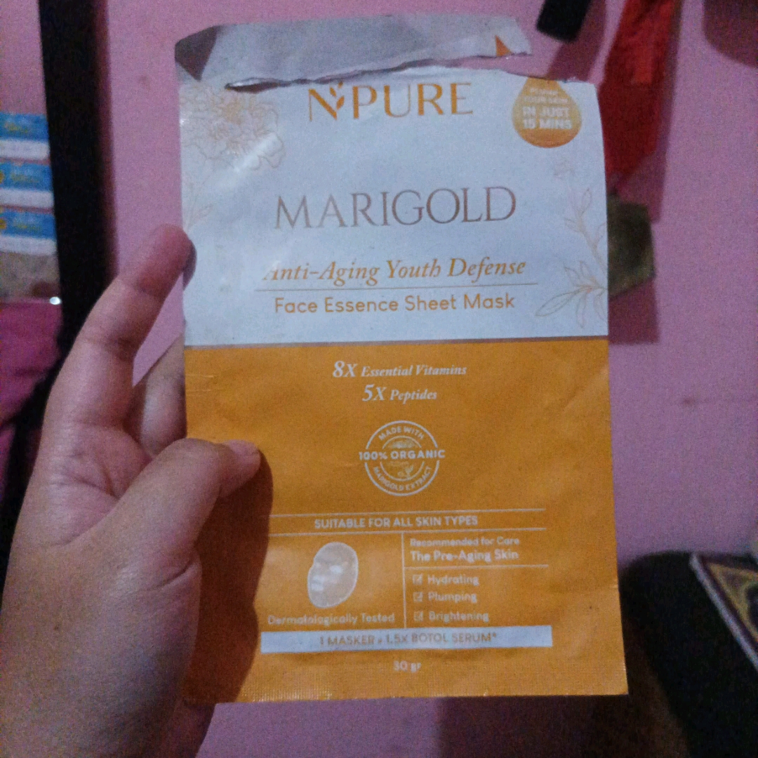 Marigold Sheet Mask Youth Defense imgfdn-158f7524-ad0c-4b94-8b4d-198142e0c165