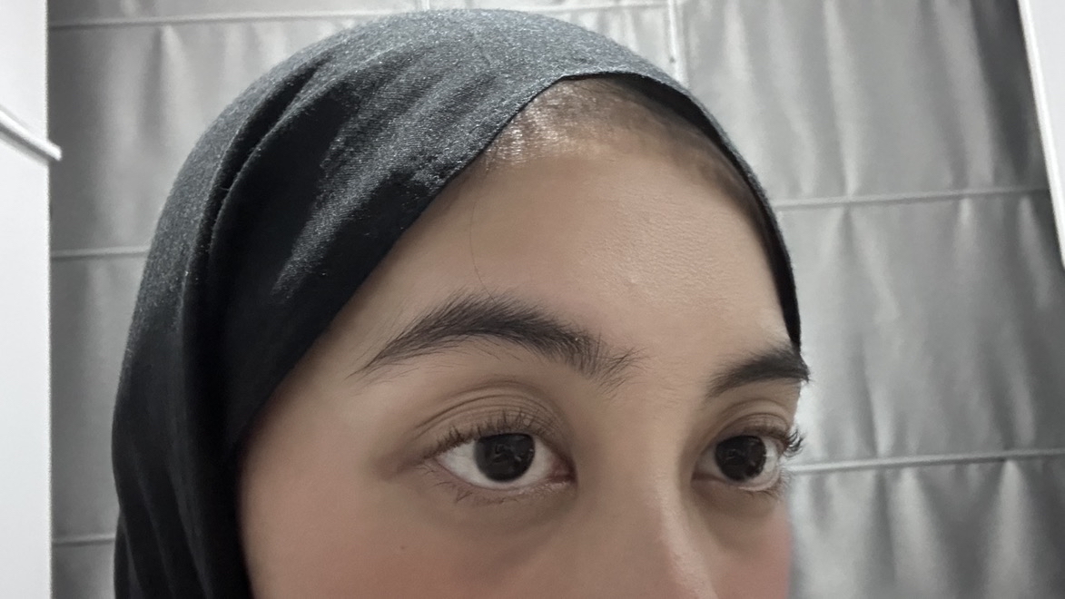 Eyebrow Pencil - Grey Brown imgfdn-cae3dfff-8ae2-4fdf-b3a2-01be64dece1c