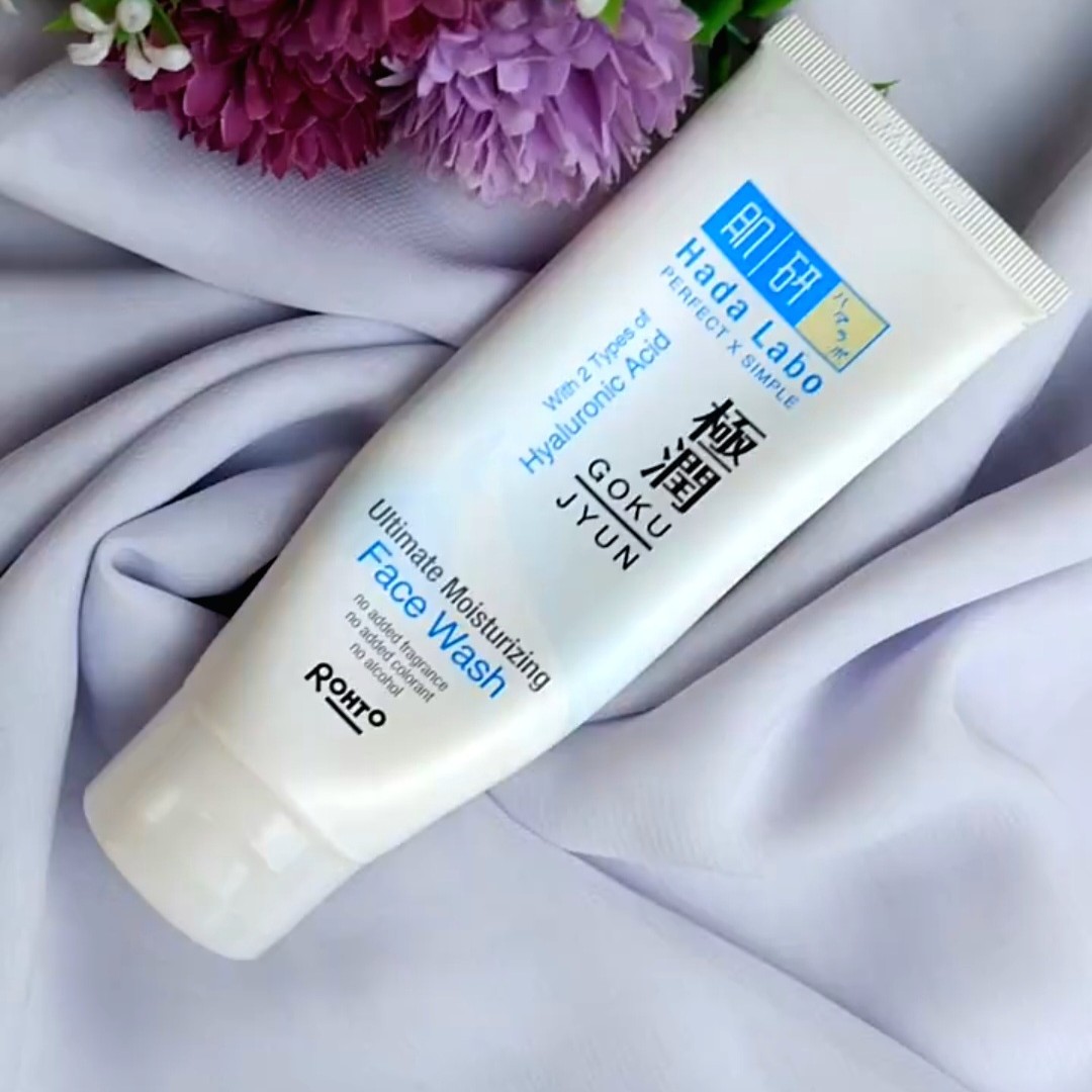 Gokujyun Ultimate Moisturizing Face Wash imgfdn-e0551192-fcdd-43a8-b516-2b0dfe68c470