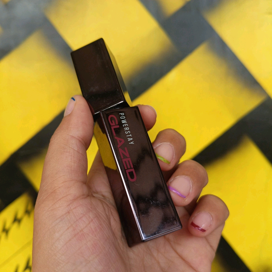 Powerstay Glazed Lock Lip Pigment - D06 Karma imgfdn-f22e8083-9936-414b-8cc0-675b539ece5f