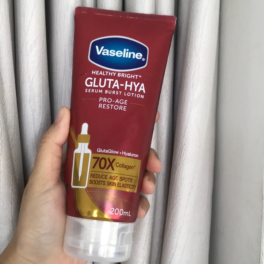 Gluta Hya Serum Burst Lotion Pro Age Restore imgfdn-a960bde0-6242-4b3a-afb8-a9e3a1afd288