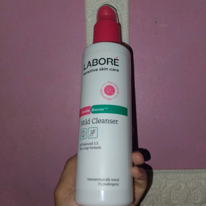 GentleBiome™ Mild Cleanser imgfdn-8f24c60c-3d40-436a-82f1-897b58c94fd2