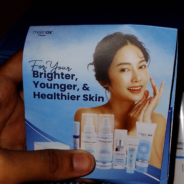 Premium Face Scrub imgfdn-42df9891-5547-44a5-ace8-f884448aab48