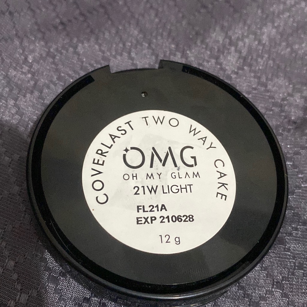 Coverlast Two Way Cake - 21W Light imgfdn-be35d372-c184-4cb1-85cf-1b1a2140a3c6