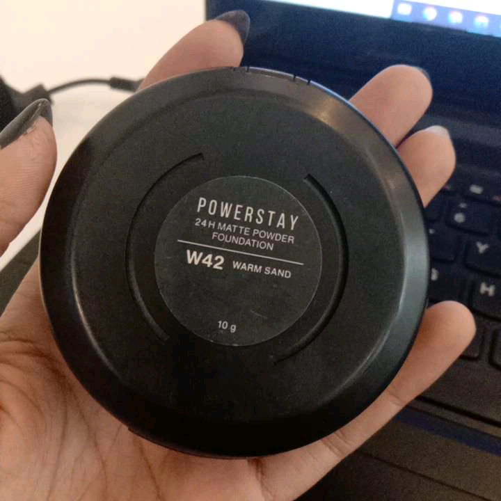 Powerstay 24H Matte Powder Foundation - W21 Coral Ivory - Reformulation in October 2023 imgfdn-a339ca26-cad8-4b9f-864f-50e6dea57485