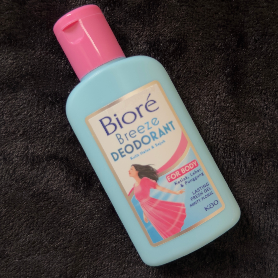 Breeze Deodorant Lasting Fresh Gel - Minty Floral imgfdn-f5426b9e-e1d6-4cce-a4d3-13ee19cbd1f5