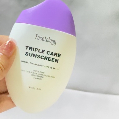 Triple Care Sunscreen For Acne & Oily Skin SPF 40 PA+++ imgfdn-554bc43e-959e-49c0-96be-eb1d1ece1de0
