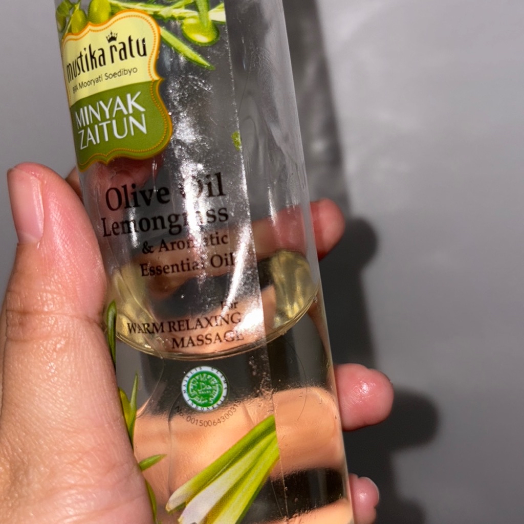 Minyak Zaitun Lemongrass imgfdn-af8c7c1a-98fc-49c8-8ee6-e43d19ecdcad