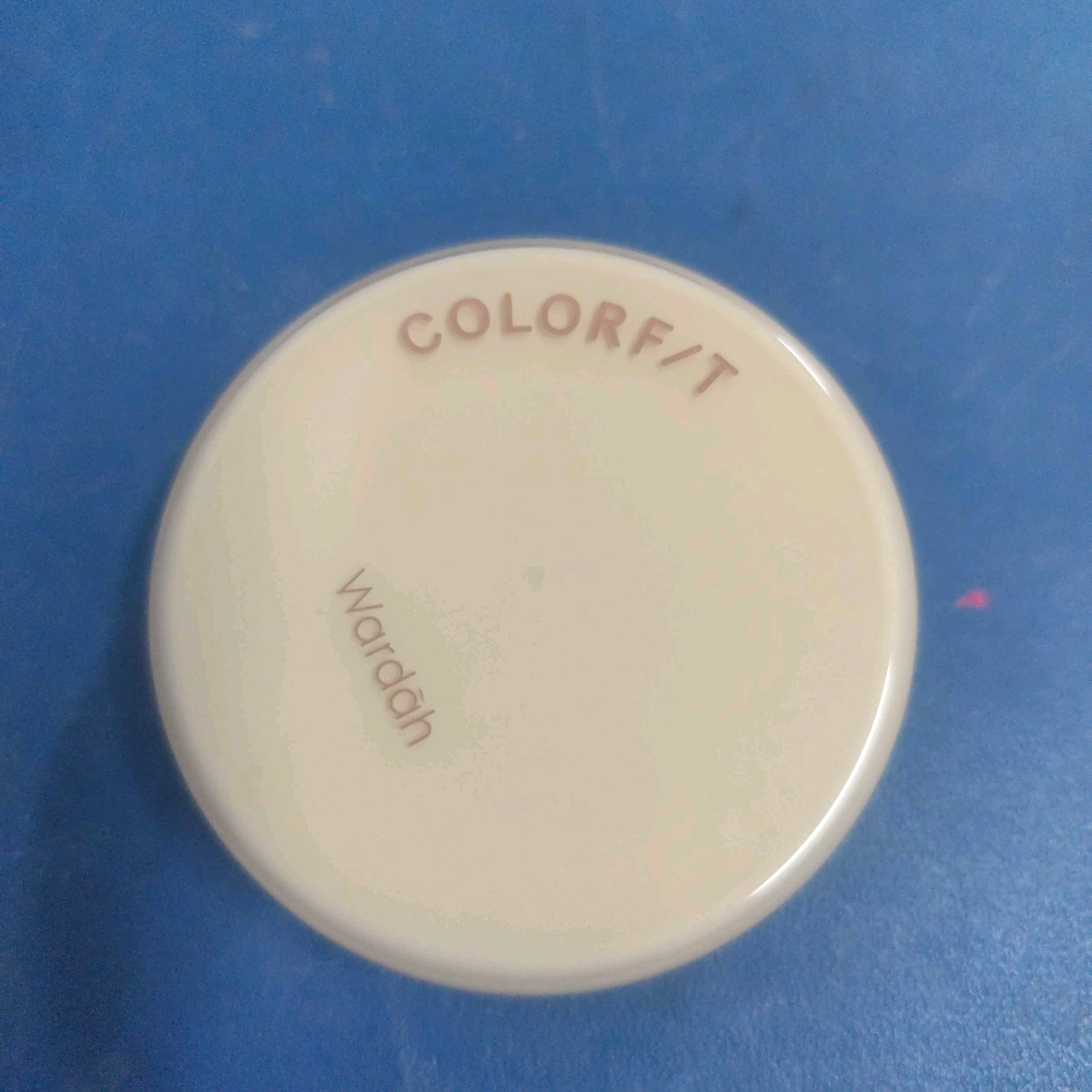 Colorfit Perfect Glow Cushion - 34W Honey imgfdn-39a270a2-49de-4b81-b090-0d59582330f6