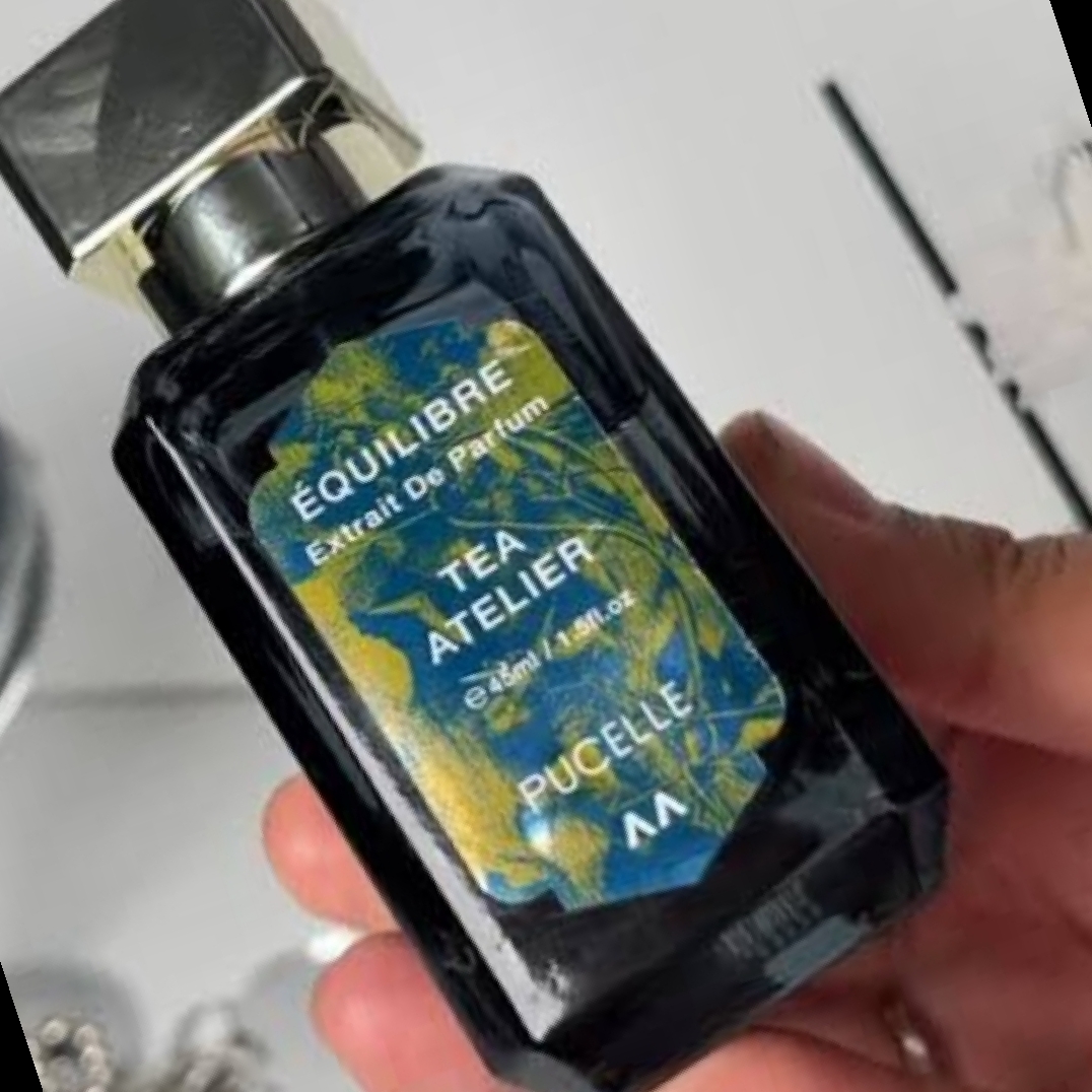 EQUILIBRE Extrait De Parfum - Tea Atelier imgfdn-9d9766aa-be48-4755-8892-d0d831fa1d2a