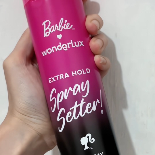 X Barbie Extra Hold Spray Setter imgfdn-1f25b1e0-9de2-4774-8855-8302c470b0f5