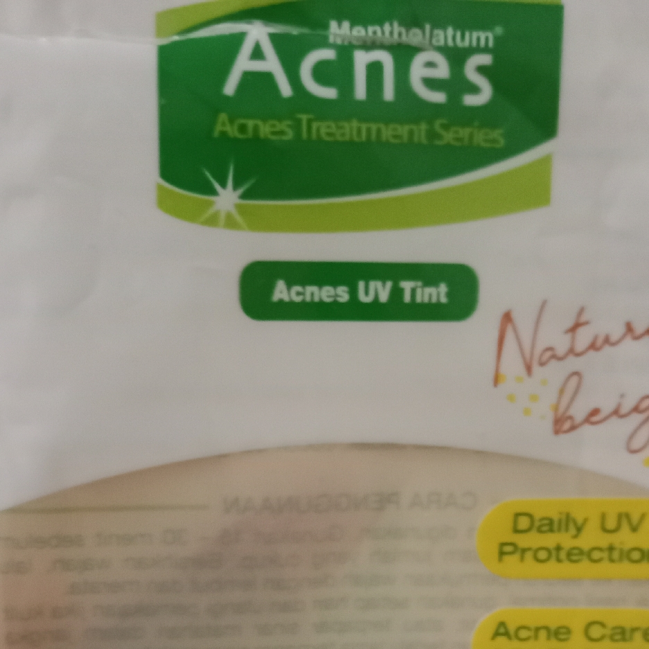 UV Tint - Natural Beige imgfdn-de537b39-2a1b-4794-9592-8e9f4e41cd98