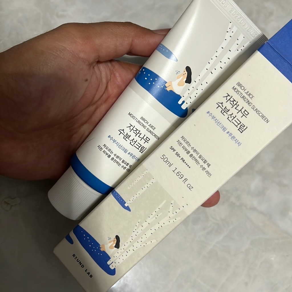 Birch Juice Moisturizing Tone Up Sunscreen SPF50+ PA++++ imgfdn-2329e943-02f2-4633-939d-b319fe39efe2