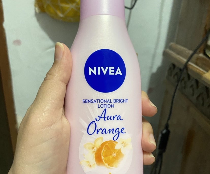 Sensational White Lotion - Aura Orange imgfdn-3aa4c318-f227-44da-aeb0-3b2f552d04e5