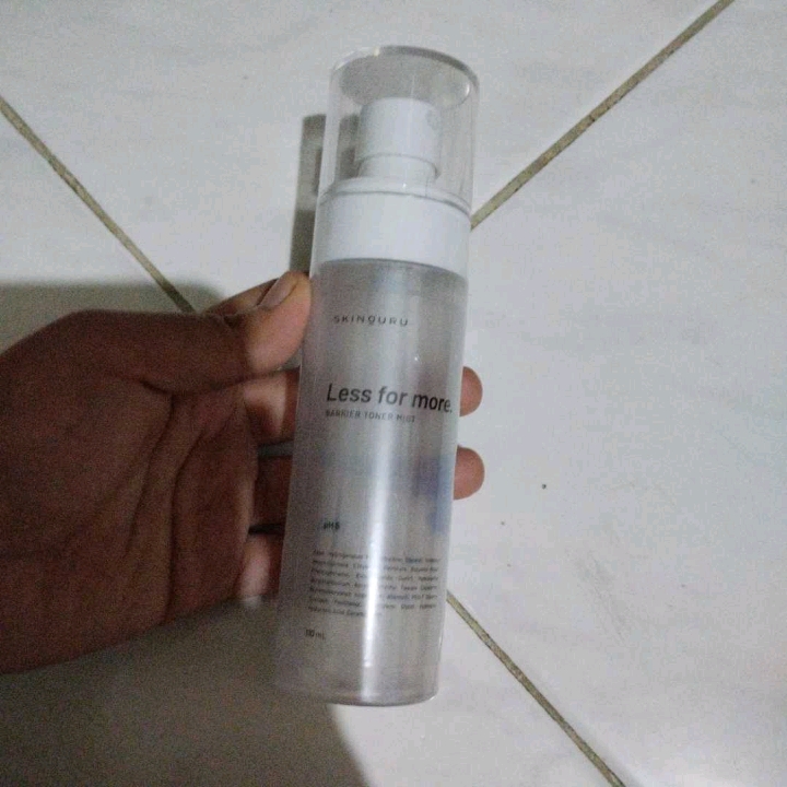 Less For More Barrier Skin Mist imgfdn-f033f588-0db8-4552-beae-4aae740a116a