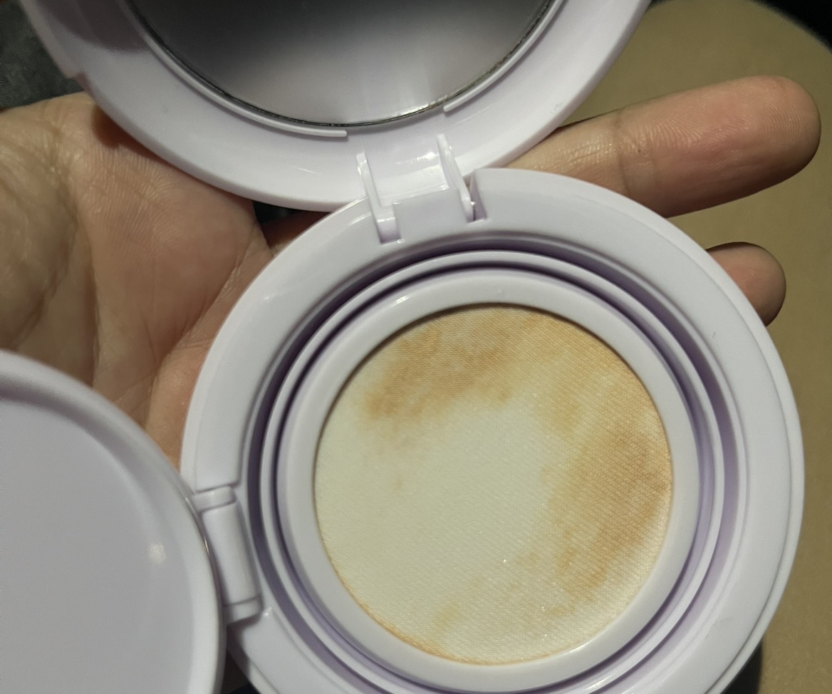 Airy Serum Cushion Glow - N23 Light Beige imgfdn-5f7015c2-a837-4901-913c-31ec6af289a1
