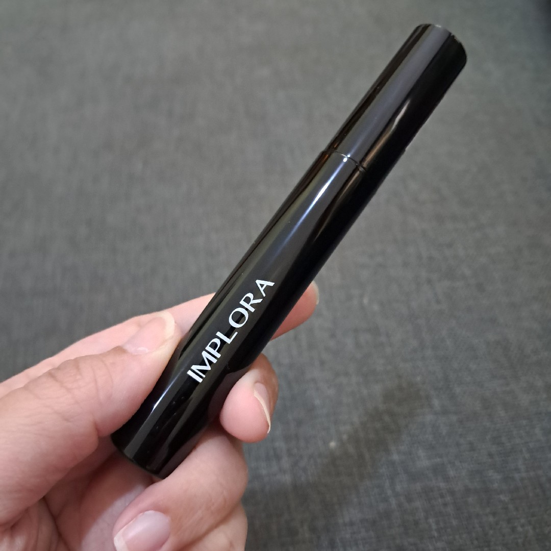 Urban Volume Mascara imgfdn-f7397546-2d60-4b32-bbdd-1f98b0977f4d