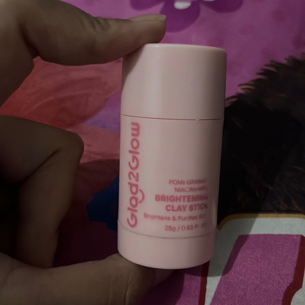 Pomegranate Niacinamide Brightening Clay Stick imgfdn-ba65fad3-9206-40e1-b38c-54d9f99df1d0