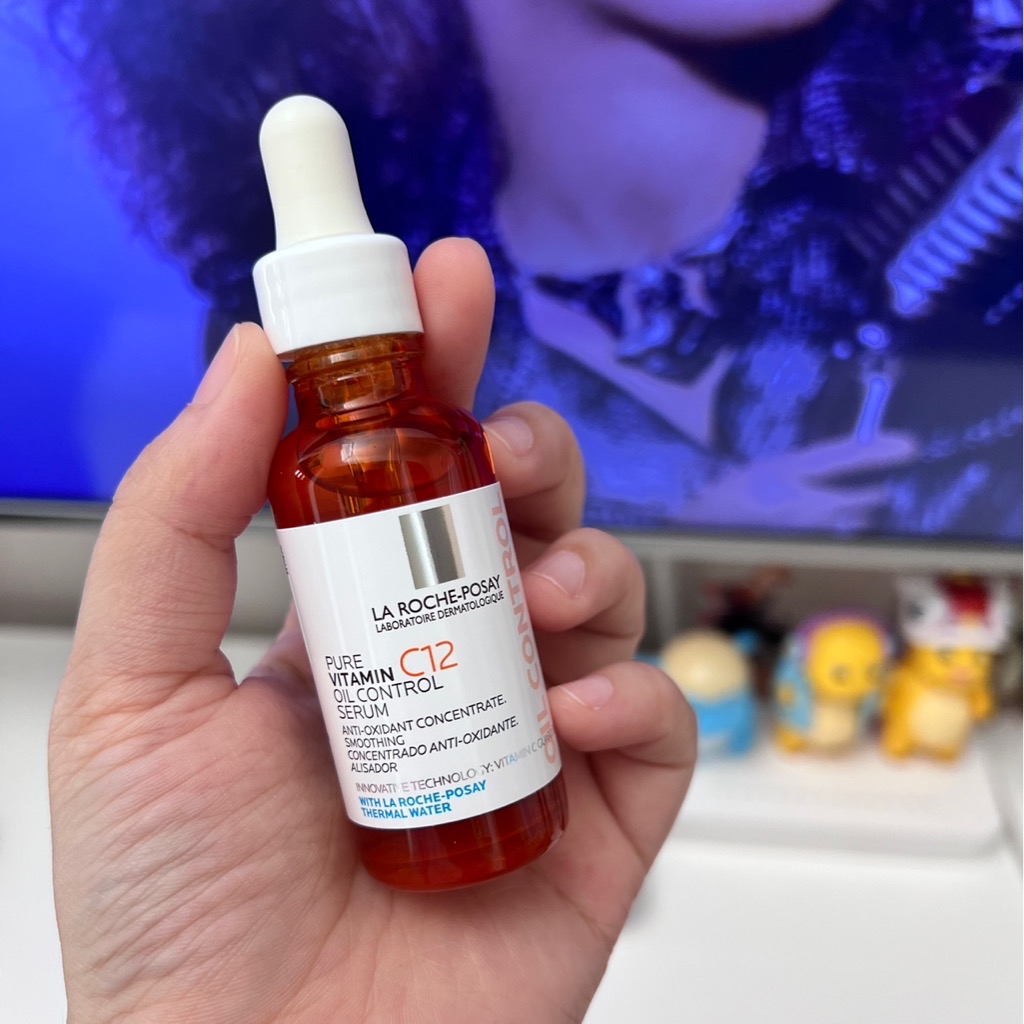 Vitamin C12 Oil Control imgfdn-8b4abd38-fb93-4366-b302-0afb5e53f22f