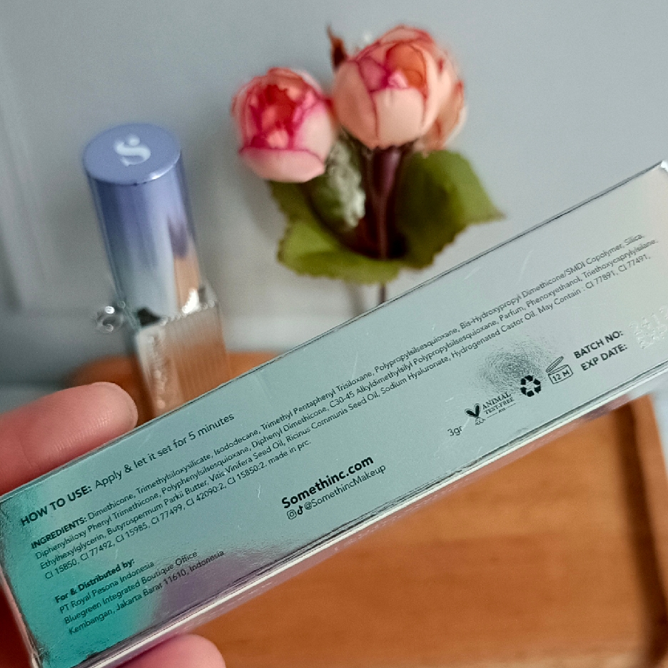 Forever Stay Comfort Lip Glaze - 05 Unreal imgfdn-95ff7b5e-0d55-47a4-9d4b-b5a0c63d359f