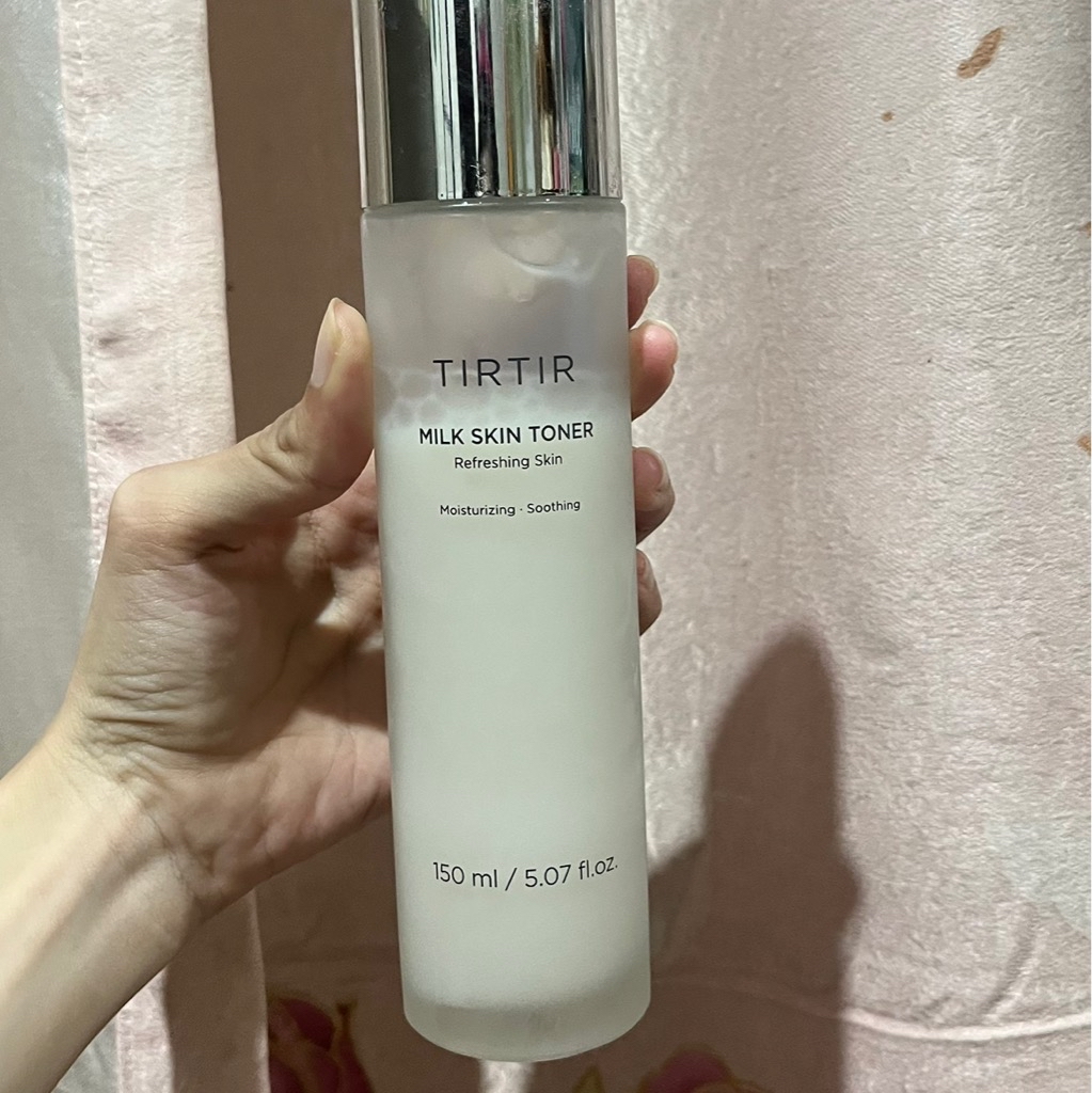 Milk Skin Toner imgfdn-b0743015-86da-435b-83be-87b79e548099