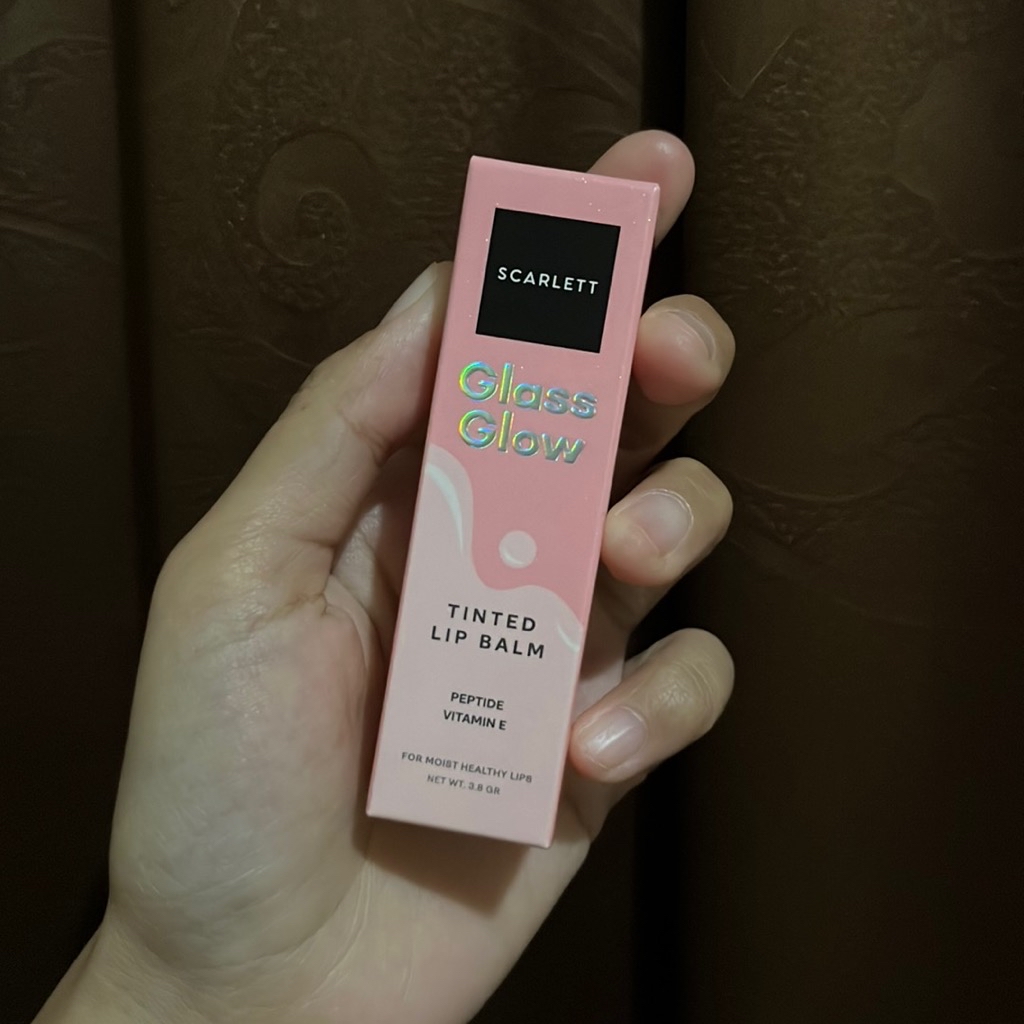 Glass Glow Tinted Lip Balm  - Peachy Glaze imgfdn-28678d3d-e5b1-4e53-ad4a-c4c9e0f28dad