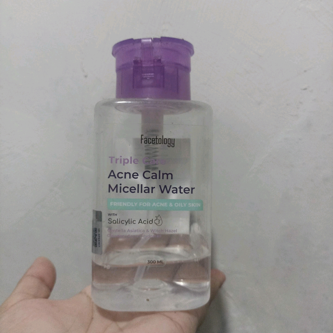 Triple Care Acne Calm Micellar Water imgfdn-1108f639-f6c1-4a50-9dc3-84840ad537f2