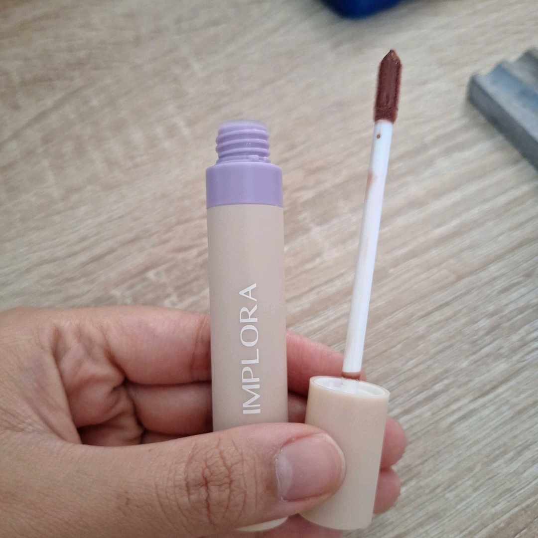 Day to Day Series Lite Matte Lip Cream - 05 Ambition imgfdn-39ba5ac1-f5fd-4960-b7a7-145091af4a86