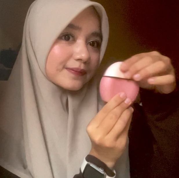 Colorfit Supercharged Tinted Glow Skin Tint - 12C Rosy Fair imgfdn-a474a98e-6f72-40bb-9cb4-25f74aae9fc3