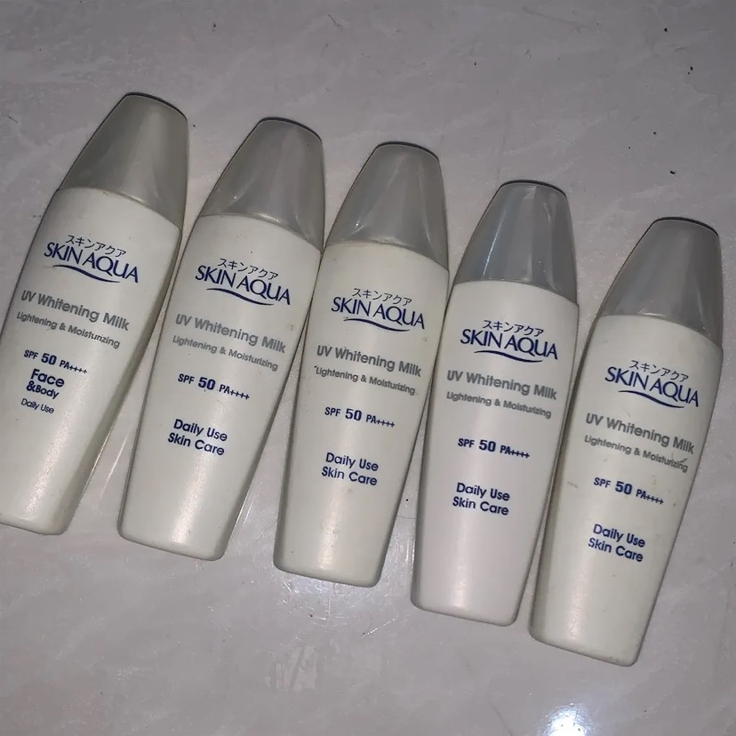 UV Whitening Milk imgfdn-0b4cc379-8092-42b4-bd78-0319968145aa