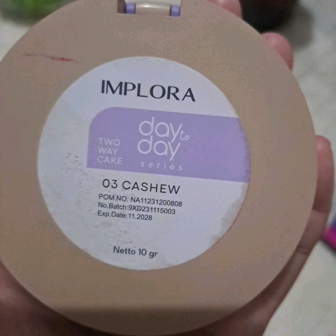 Day to Day Series Two Way Cake - 01 Porcelain  imgfdn-b37512cc-ae32-4ae5-898d-3a05a7b38db9