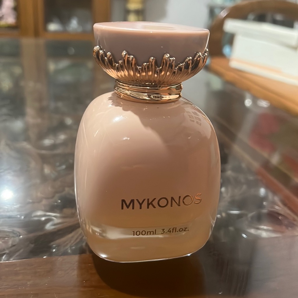 Musk Aura EDP imgfdn-83ca4320-230a-4112-b892-7c5208522974