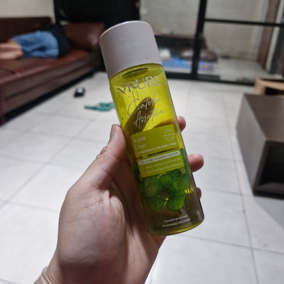 Centella Asiatica Acne Clear Hydrating & Calming Toner imgfdn-5e6694c1-90e4-4621-b04b-ade0f2cd6c7f