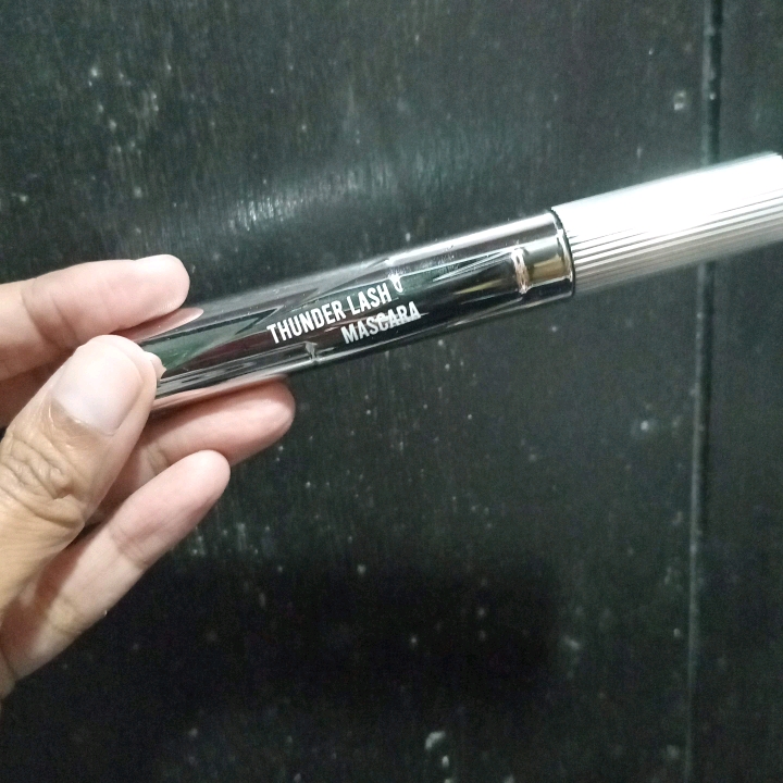Thunder Lash Mascara - Hyper Length imgfdn-f60a9881-fe2b-45e5-807d-e532b725e1fe