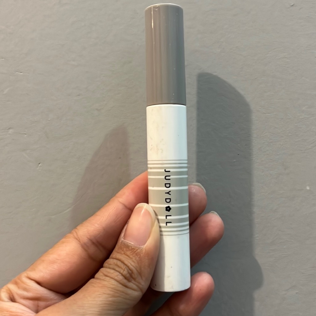 Mascara Remover imgfdn-1b58fe80-6867-4d36-9072-a697a545d423