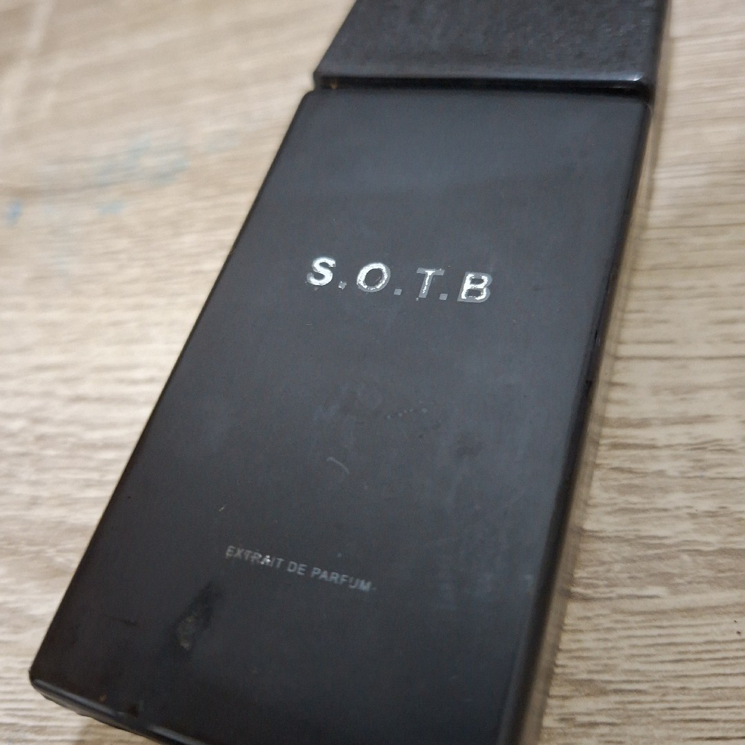 S.O.T.B Extrait de Parfum imgfdn-aa86ef64-07f1-41a9-a8bc-193dc4753b4b
