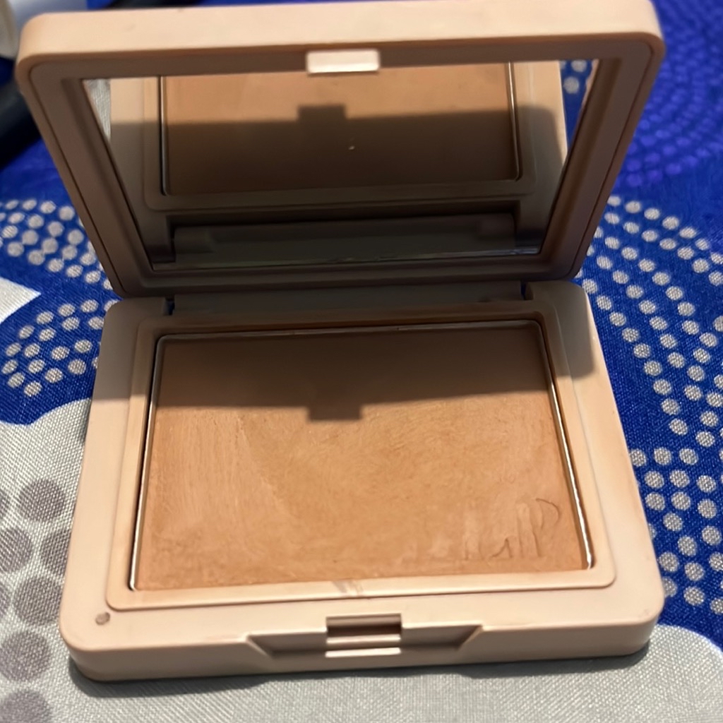 Face Glow - Coconut imgfdn-7facfd4b-f579-4424-8b06-1c949297f1e3