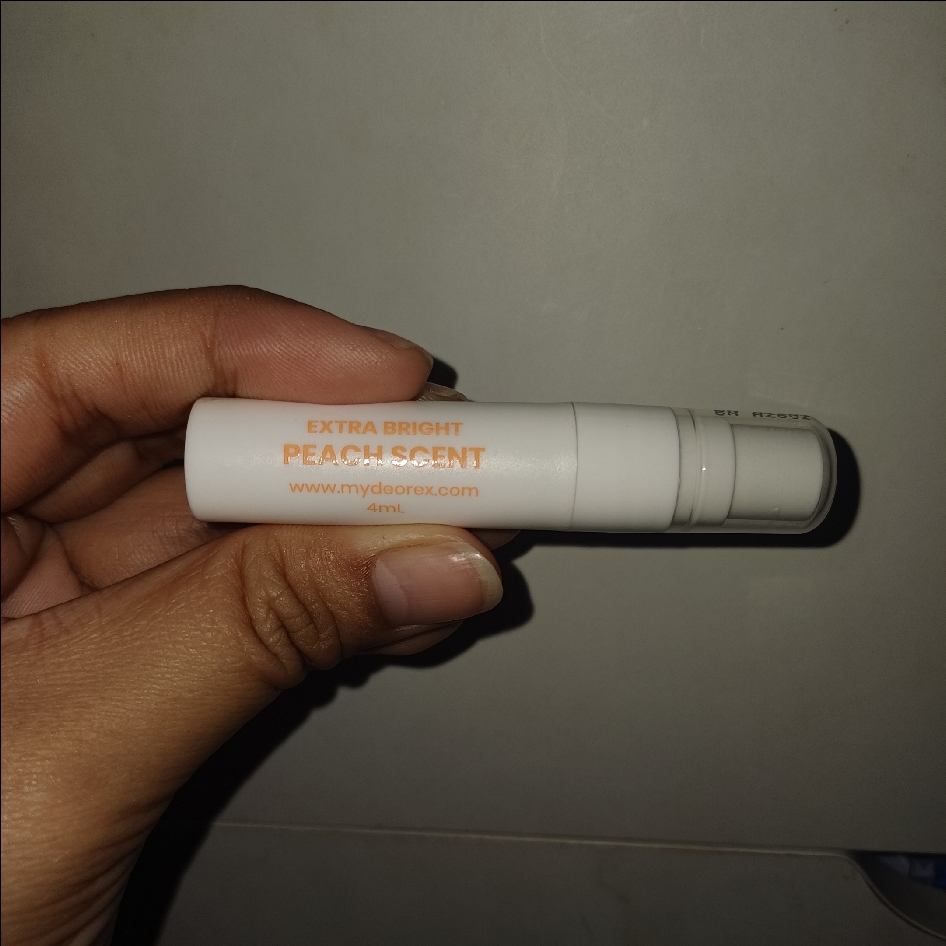 Body Odorizer Spray Extra Bright Peach Scent imgfdn-103cf429-87c6-4755-84a8-f570a2766615