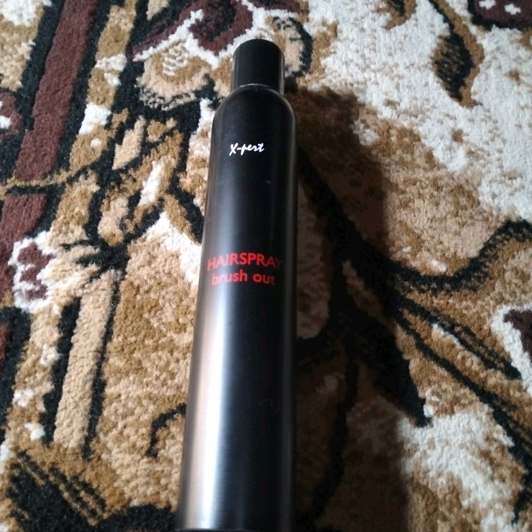 Hair Spray Brush Out imgfdn-9ca5e332-1c36-44a7-99e3-1963747ebf3c