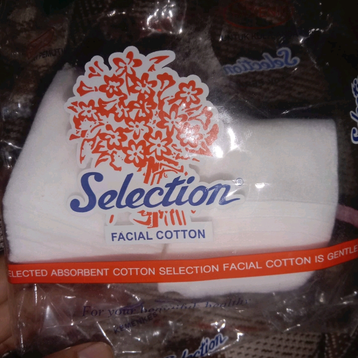 Facial Cotton imgfdn-ca3767c3-ac14-4b84-b959-eb09f34c0957