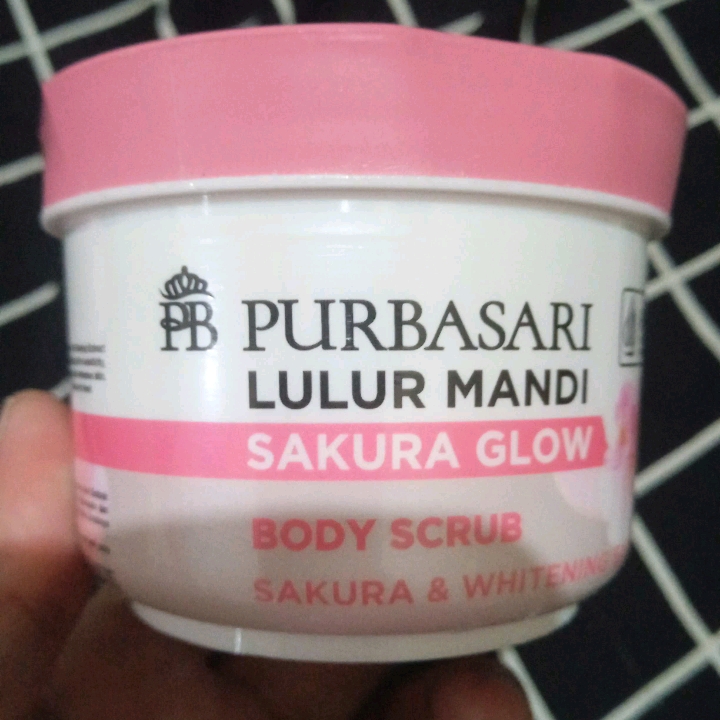 Lulur Mandi Sakura Glow imgfdn-3b0dab51-3726-4392-a042-864ecbec9a15