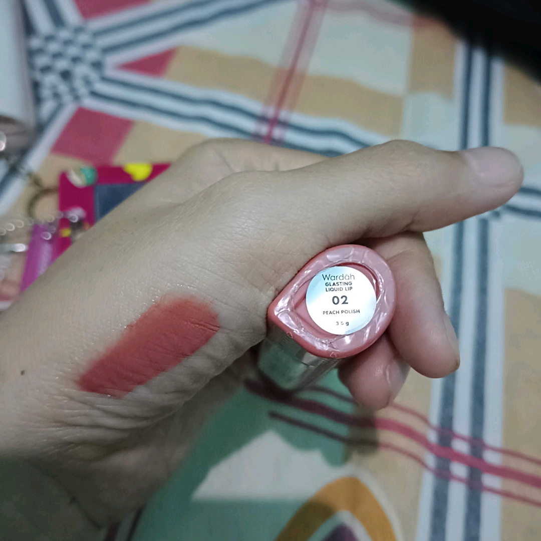 Glasting Liquid Lip - 02 Peach Polish imgfdn-21e90d6a-f057-47d4-8666-4d8afd5a0a37