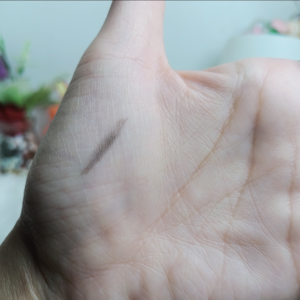 Natural Look Eyebrow Matic - Ash Black imgfdn-6f3058bc-ad3e-45a5-afdb-1ffc3c508b8c