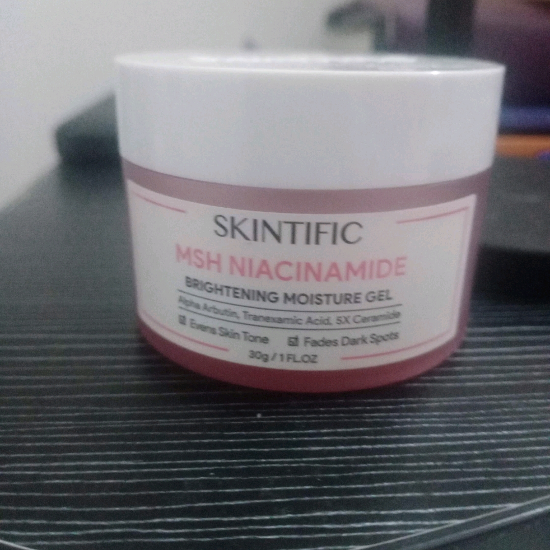 MSH Niacinamide Brightening Moisture Gel imgfdn-16f0ec1c-833d-4d4d-a6c0-453ed8bf69ee