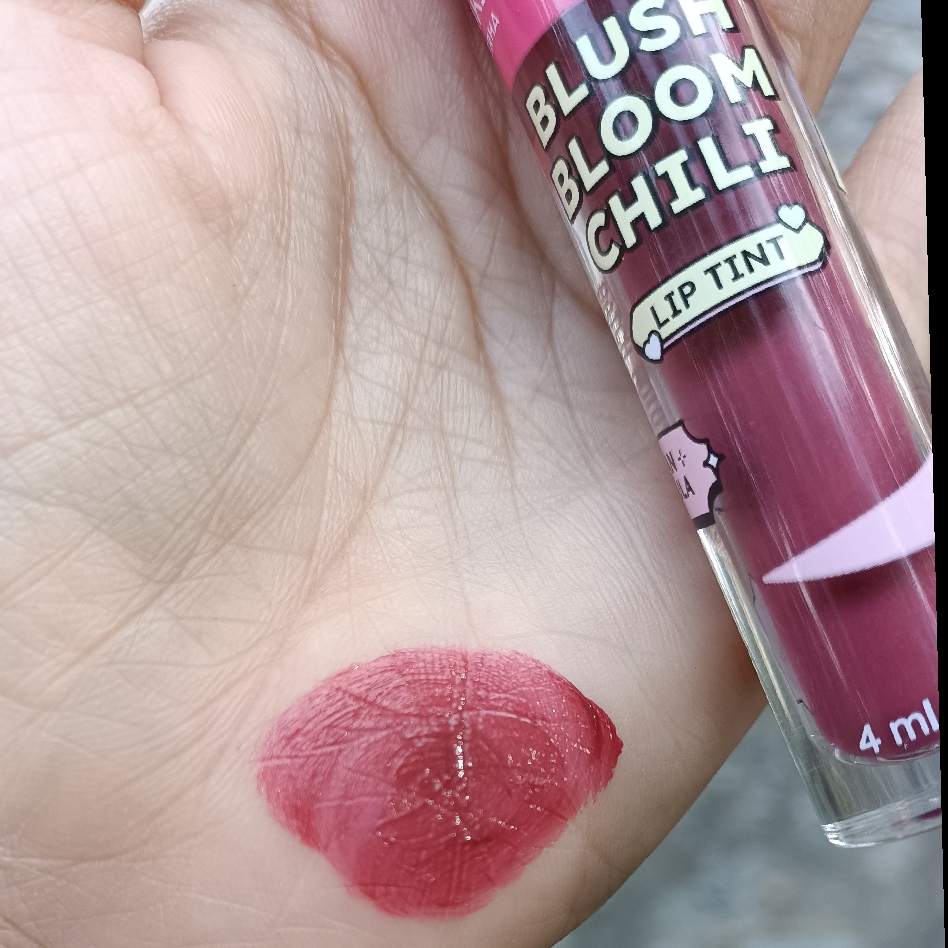 x SASA Lip Tint - Blush Bloom Chili imgfdn-0206d807-dc9e-4ca8-9c2e-5696a512ae9a