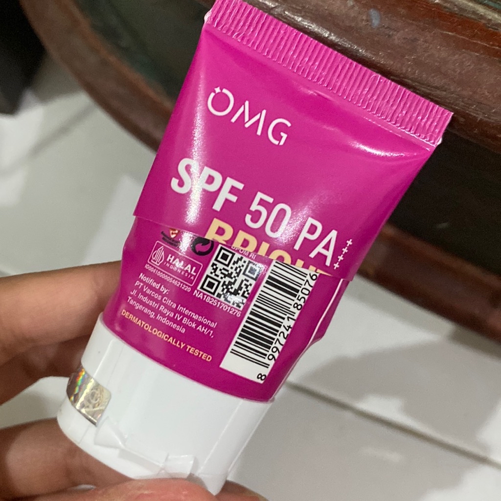 Bright Tone Up Sunscreen SPF 50 PA++++ imgfdn-848437cd-d710-4aad-9b7d-844c0b0547aa